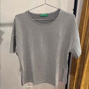 United Colors Of Benetton White and Blue Boxy Relaxed T-Shirt